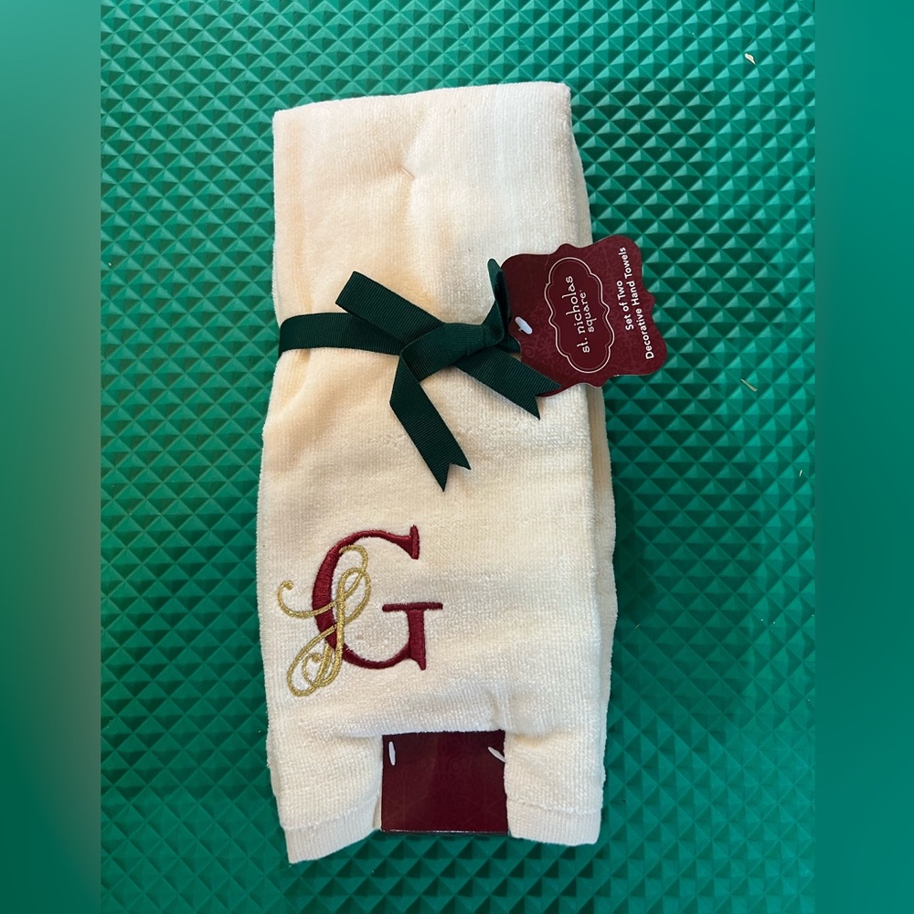 NWT!! St. Nicholas monogrammed hand towels